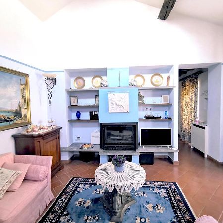 Ferienwohnung Wonderful Penthouse In The Heart Of Mailand Exterior foto